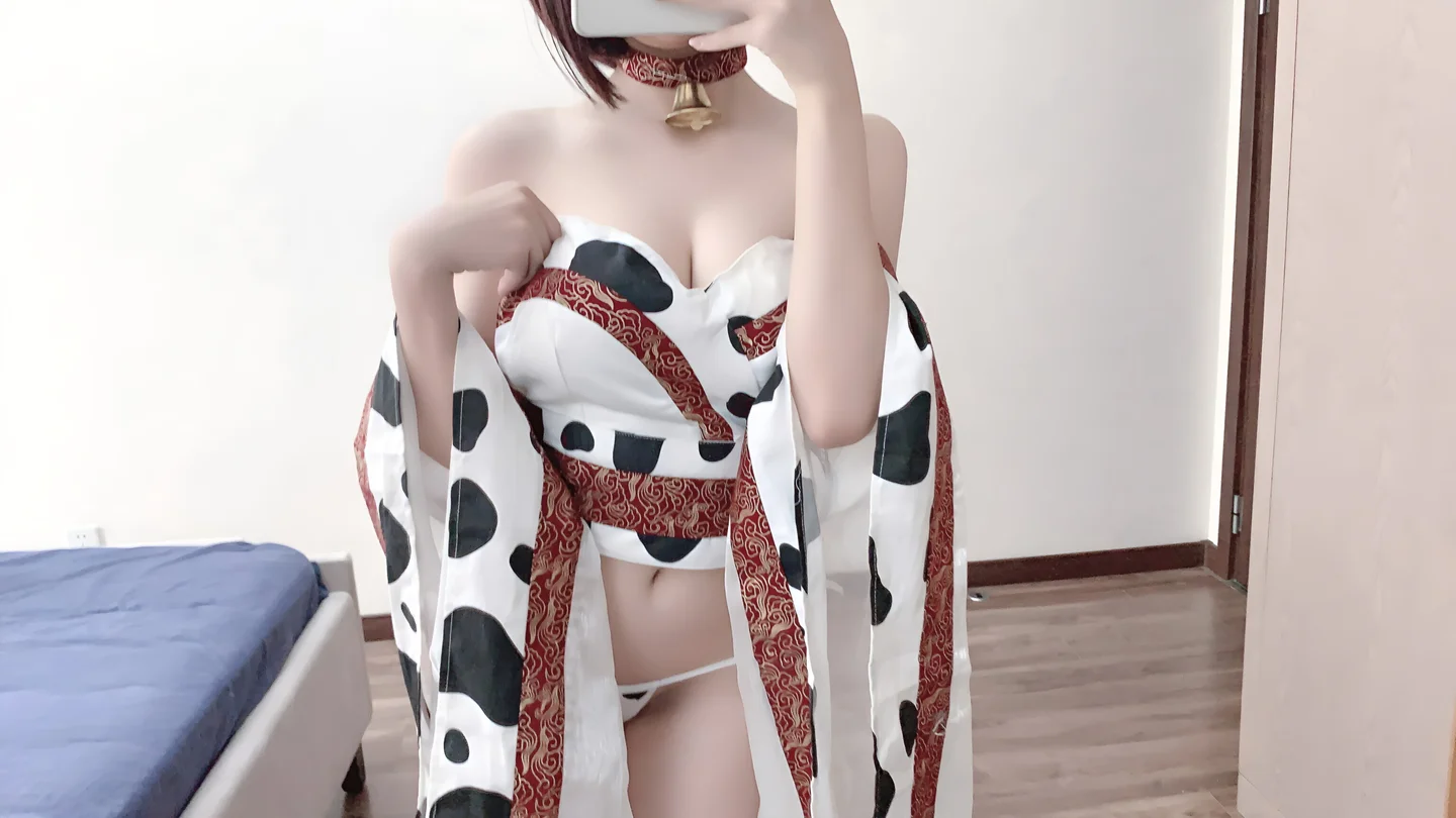 瓦斯塔亚小龙虾 - 牛牛自拍包 [45P,3V-387MB] tg@simisebaisi 【丝足阁】004.webp